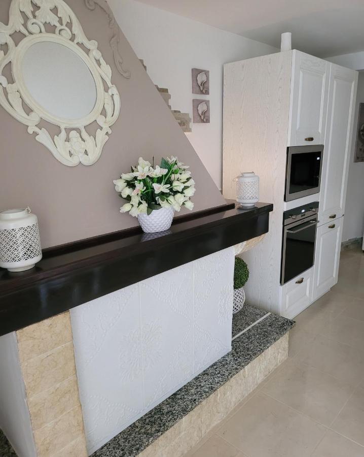 La Casa Delle Rose 1 Βίλα Giba Εξωτερικό φωτογραφία