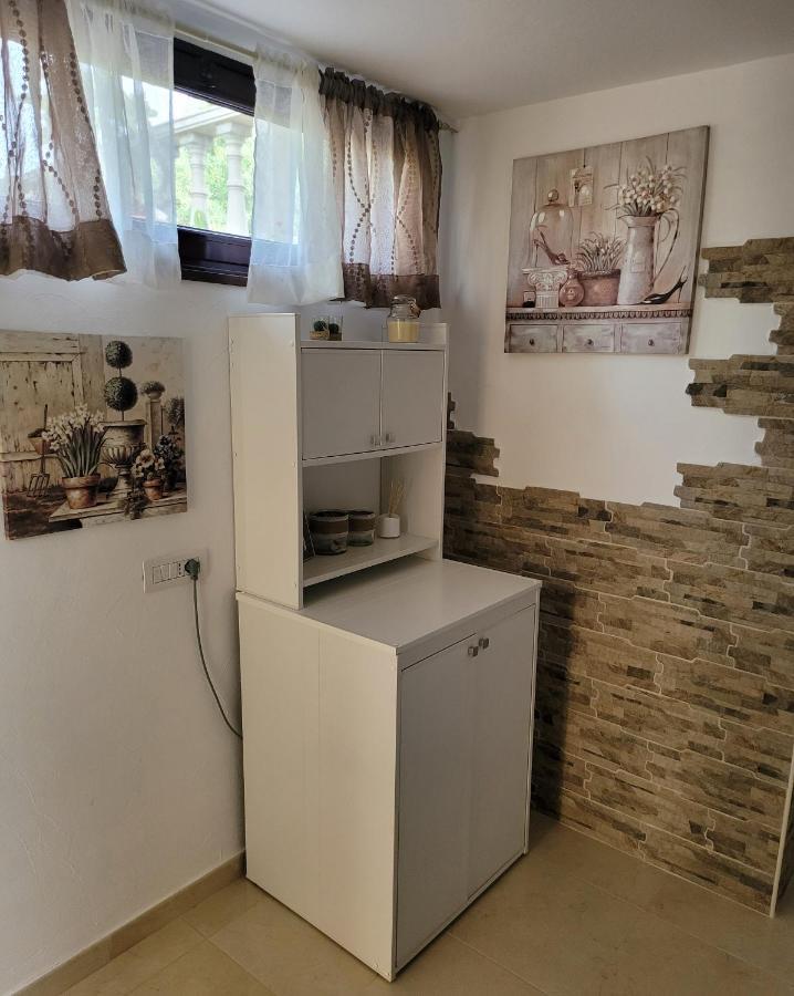 La Casa Delle Rose 1 Βίλα Giba Εξωτερικό φωτογραφία