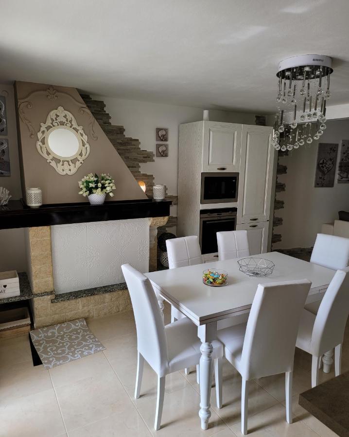 La Casa Delle Rose 1 Βίλα Giba Εξωτερικό φωτογραφία
