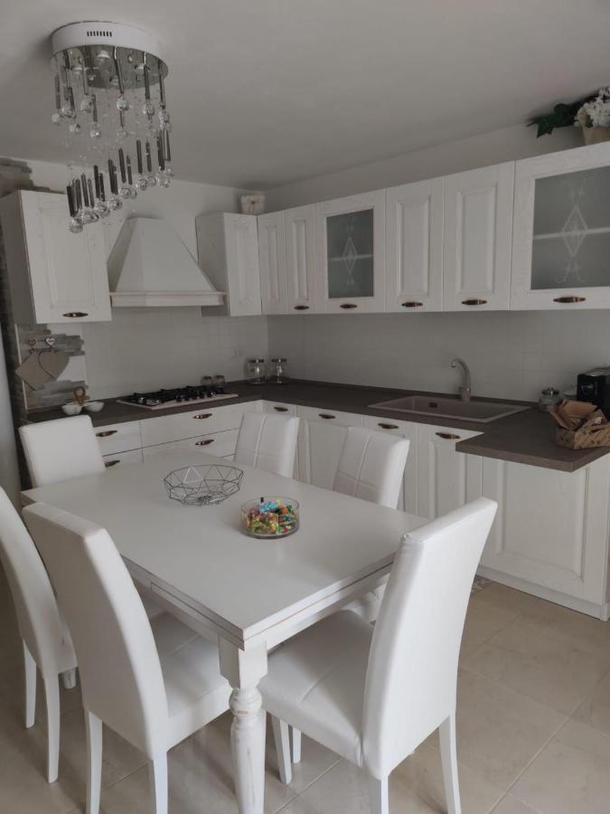 La Casa Delle Rose 1 Βίλα Giba Εξωτερικό φωτογραφία